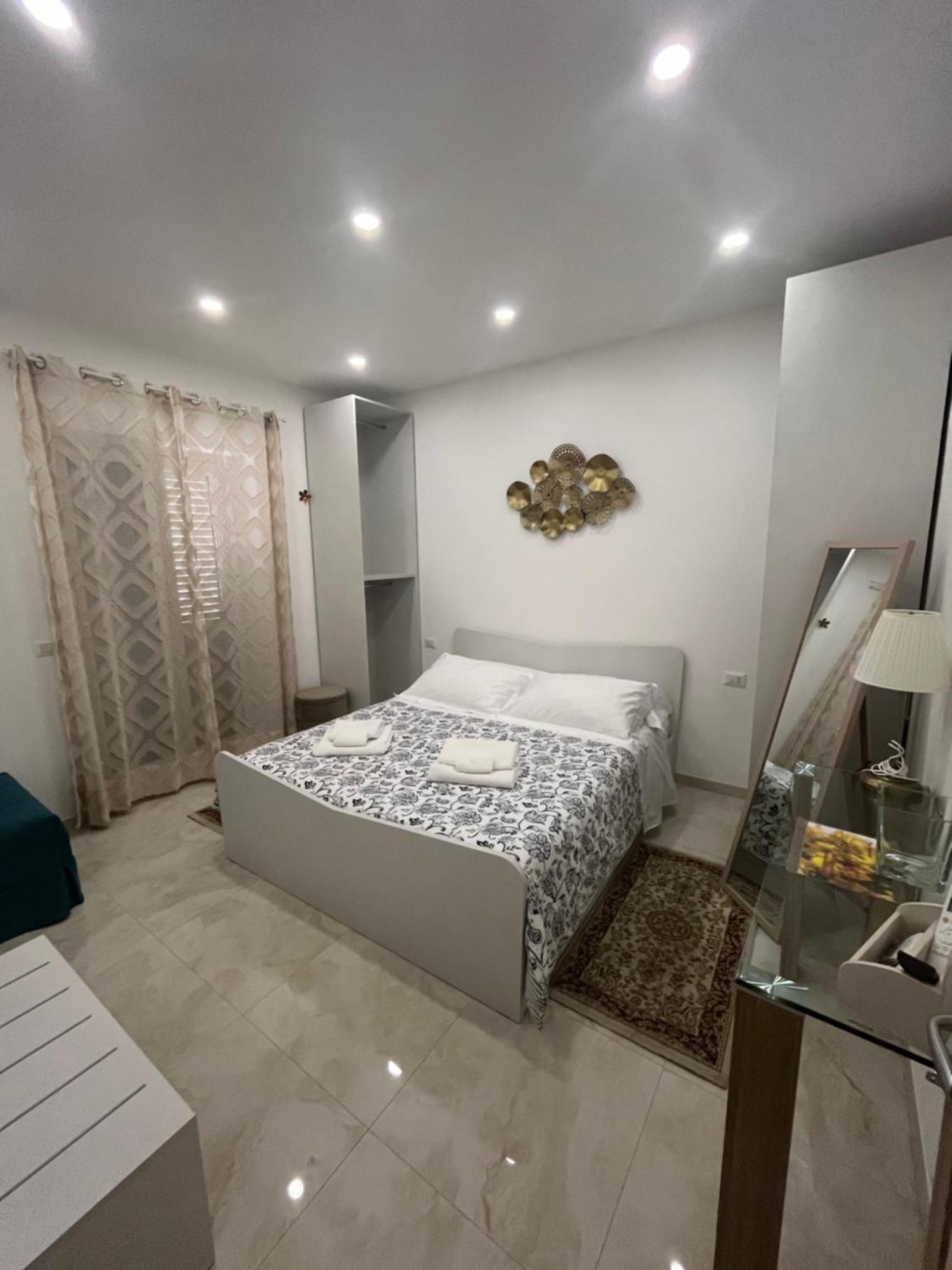 Hotel La Ginestra à Giardini-Naxos Extérieur photo